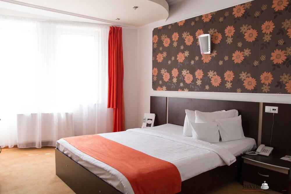 Silver Hotel Oradea Extérieur photo